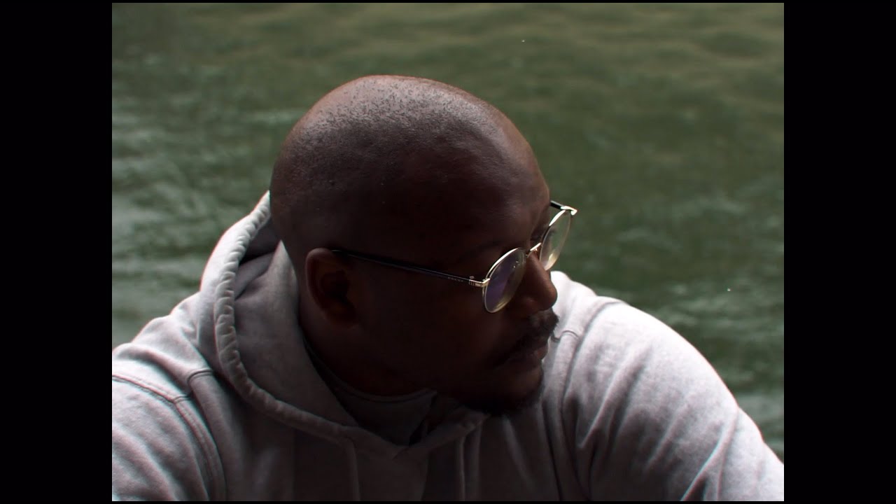 Guénolé - Miracles (Clip Officiel)