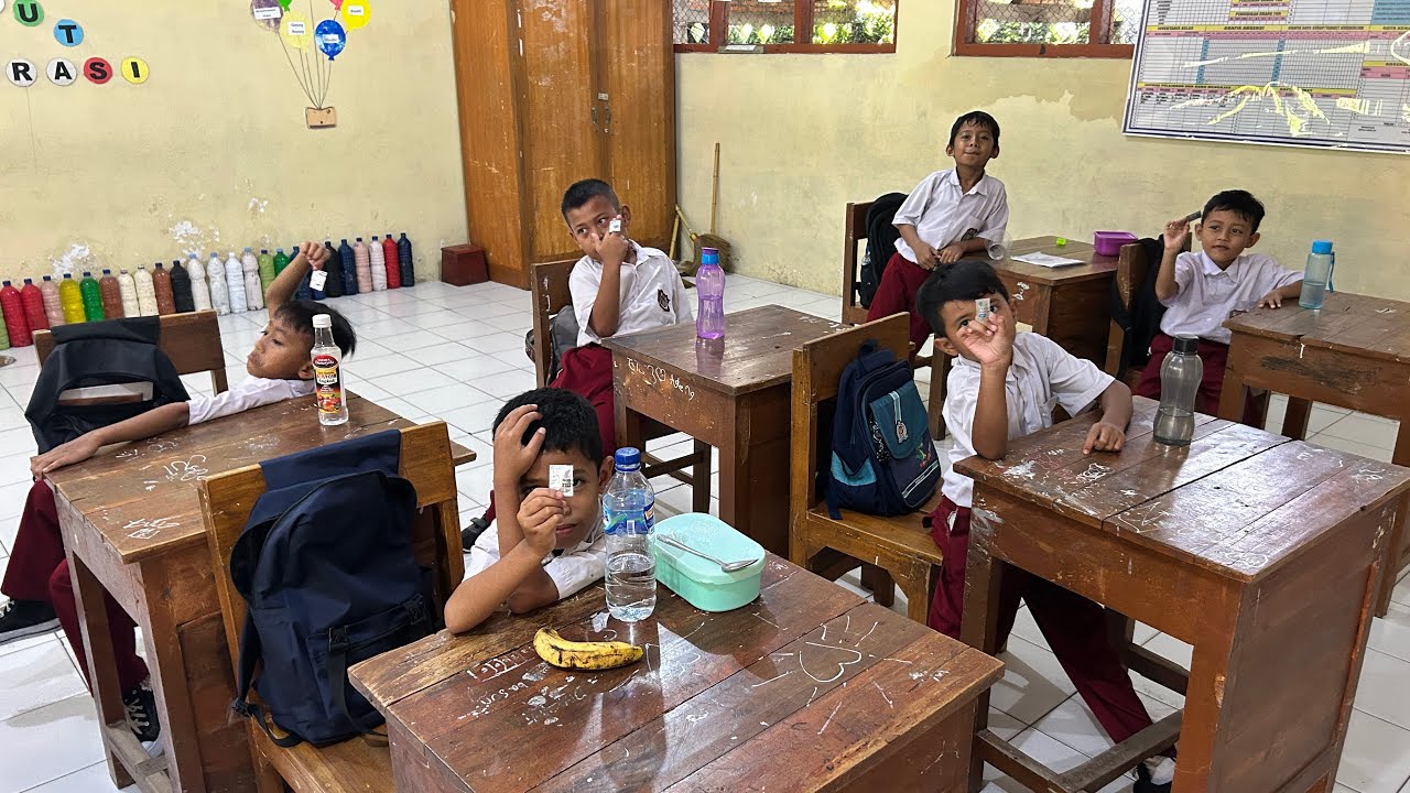 Rukun sama teman tanpa lirik ~ SDN Dalangan 01