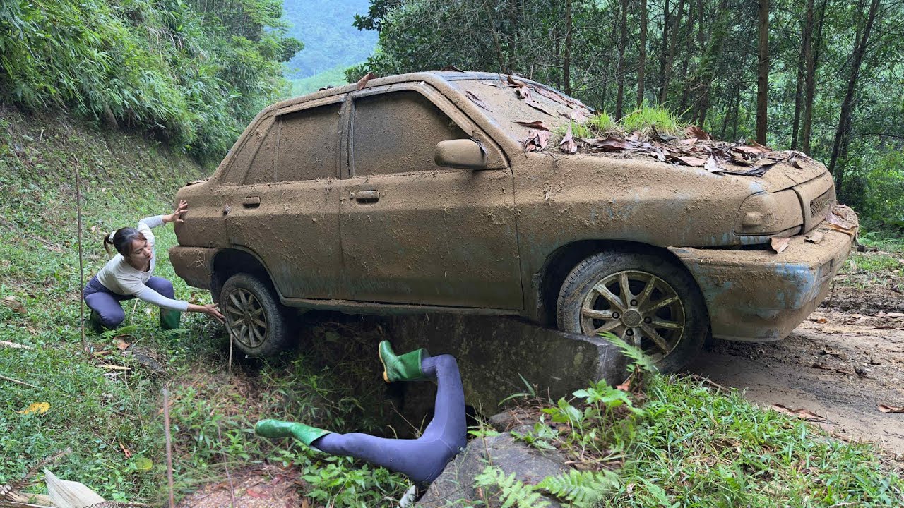 🚗Girl challenged to pull Toyota car down sewer on deserted forest road