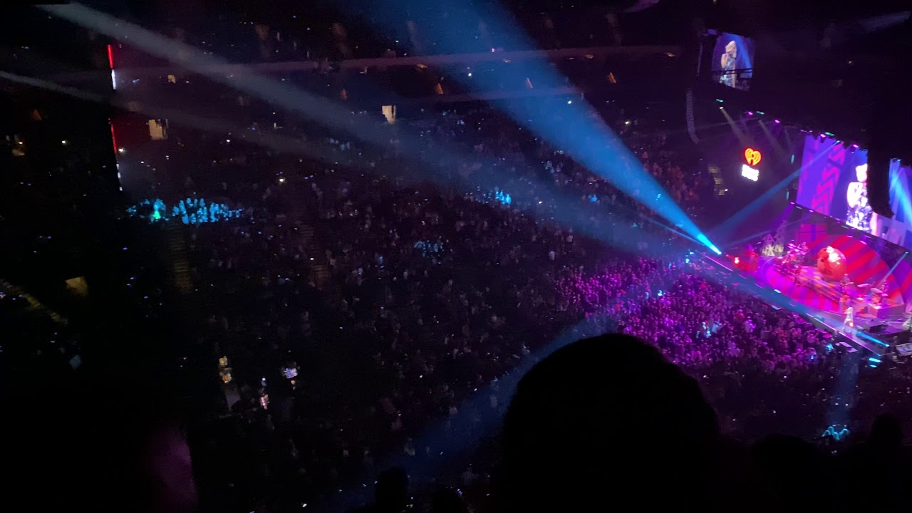 Katy perry: live (teenage dream) at Xcel Energy Center Saint Paul Minnesota jingle ball