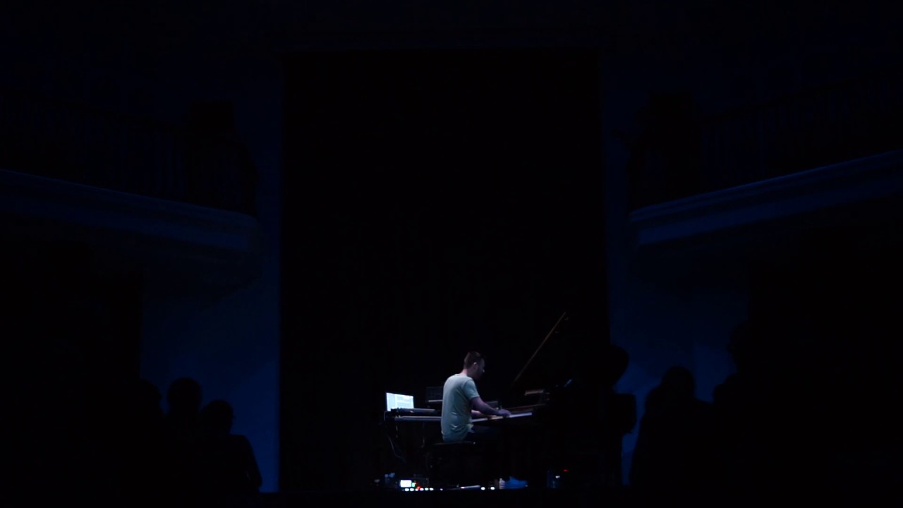 Pieter de Graaf - Charlotte's Daydream (live in Berlin)