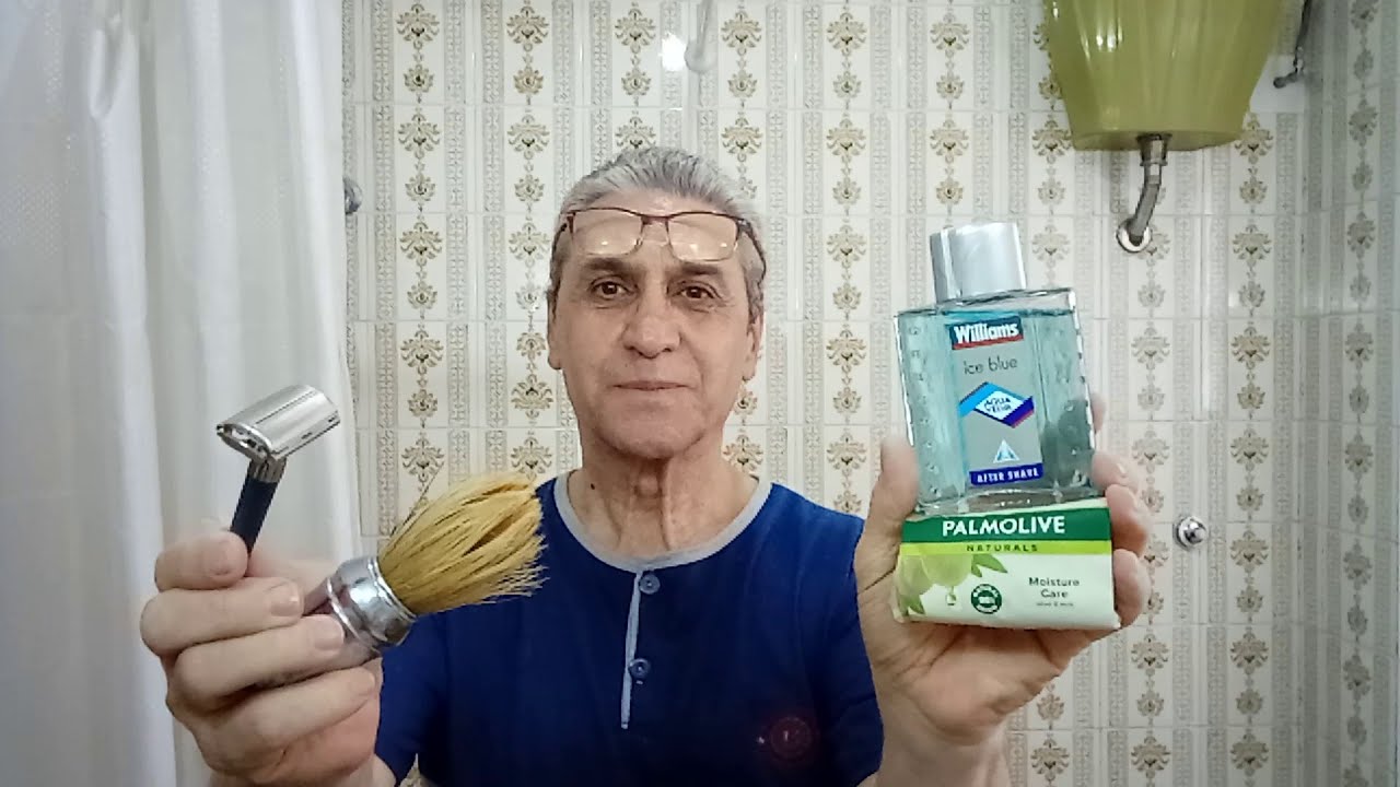 Speciale 1000, Gillette slim Twist, Wilkinson, Saponetta , Aqua Velva.