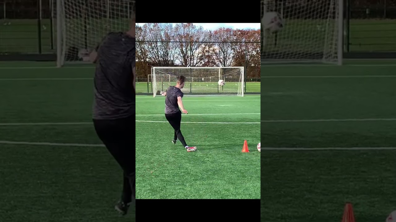 I'm A Bit Of A Deadball Specialist  #football #soccer #freekick #knuckleball #deadball