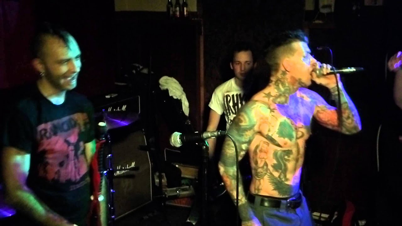 Pipes And Pints - Runaway (Live) 13.12.2012