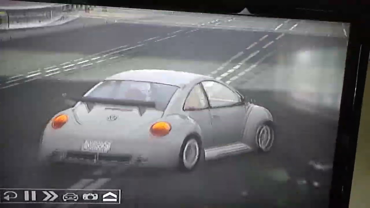 Project Gotham Racing: Federal Reserve Easy Quick Race at San Francisco in a White VW New Beetle RSi