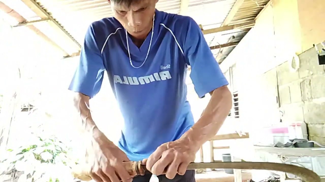 I make wood handle and fixed it to top of handle with a tiewire.