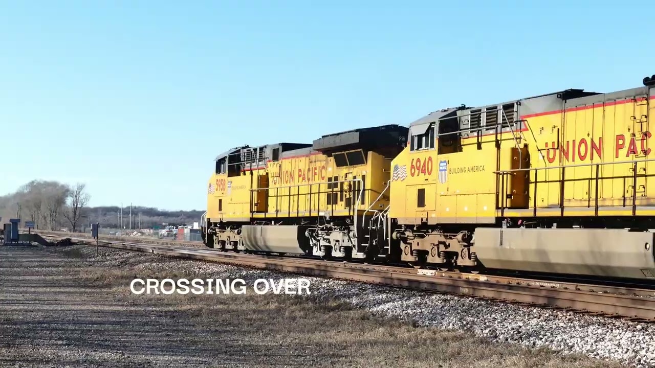 Union Pacific  EMD 8869 lead 1 DPU /  GE 5958 lead