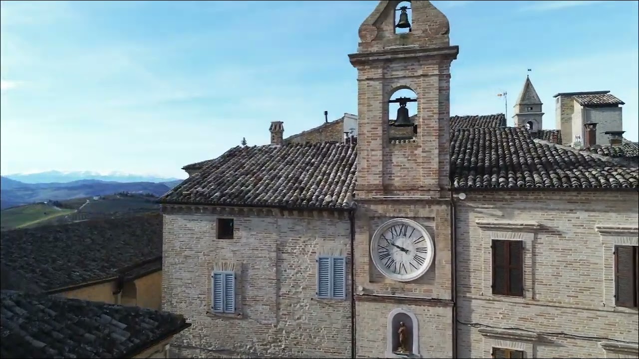 Monte Rinaldo piccolo Borgo medievale Marche