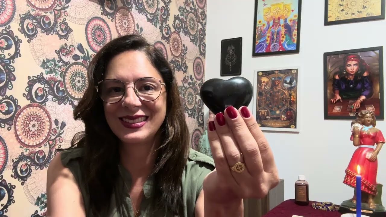 Amor trabalho e financeiro para o mês de fevereiro 