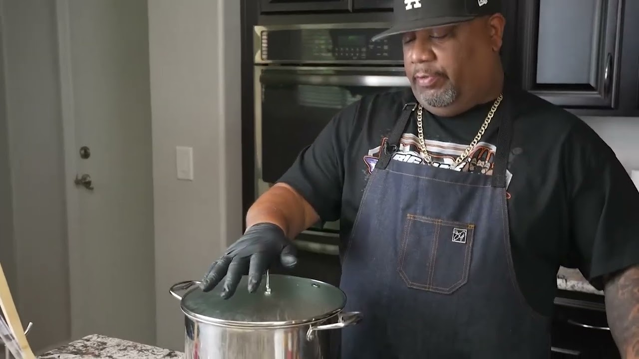 The BEST One Pot Enchilada Pasta Recipe!