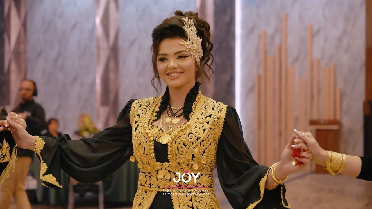 Diellza me motrat hyjne me dallame 😍