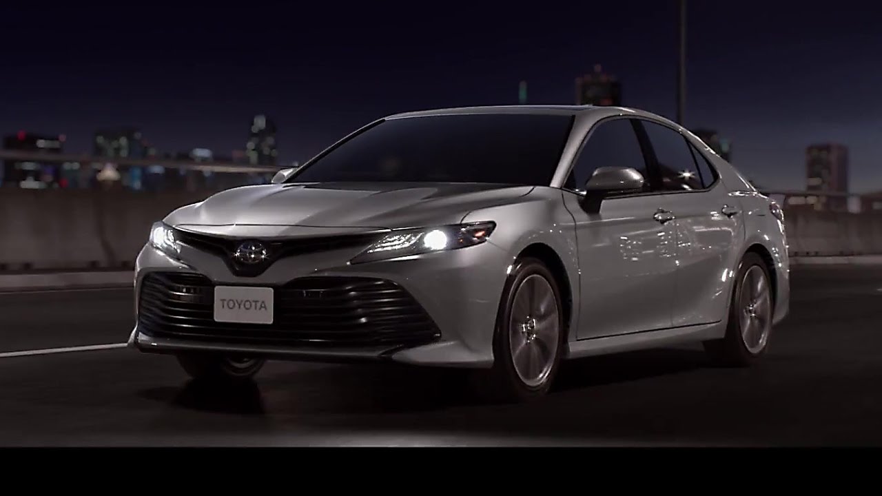 2018 Toyota Camry - Performance & Design