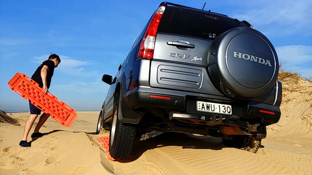 Honda CR-V OFFROAD LIFT Stockton beach Newcastle Australia Prado 150