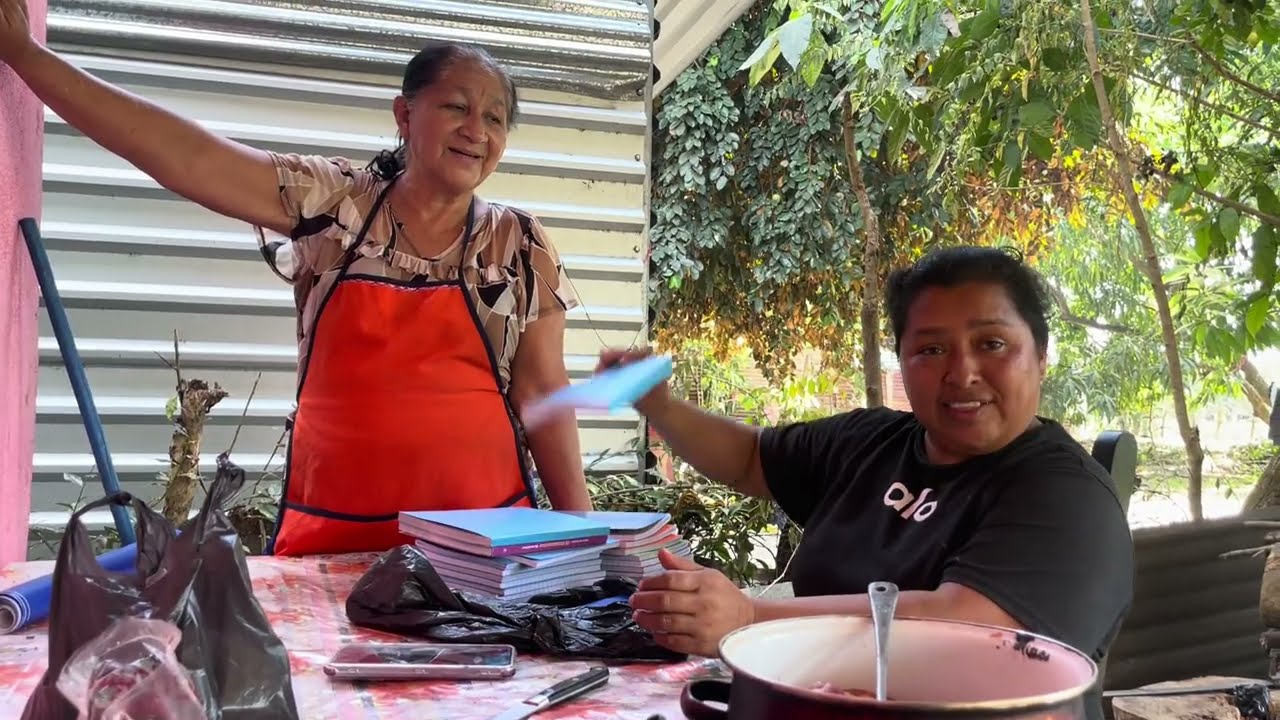 Brayan quiere estudia 😱foreamos cuadernos para? /preparamos el almuerzo vendrá la?