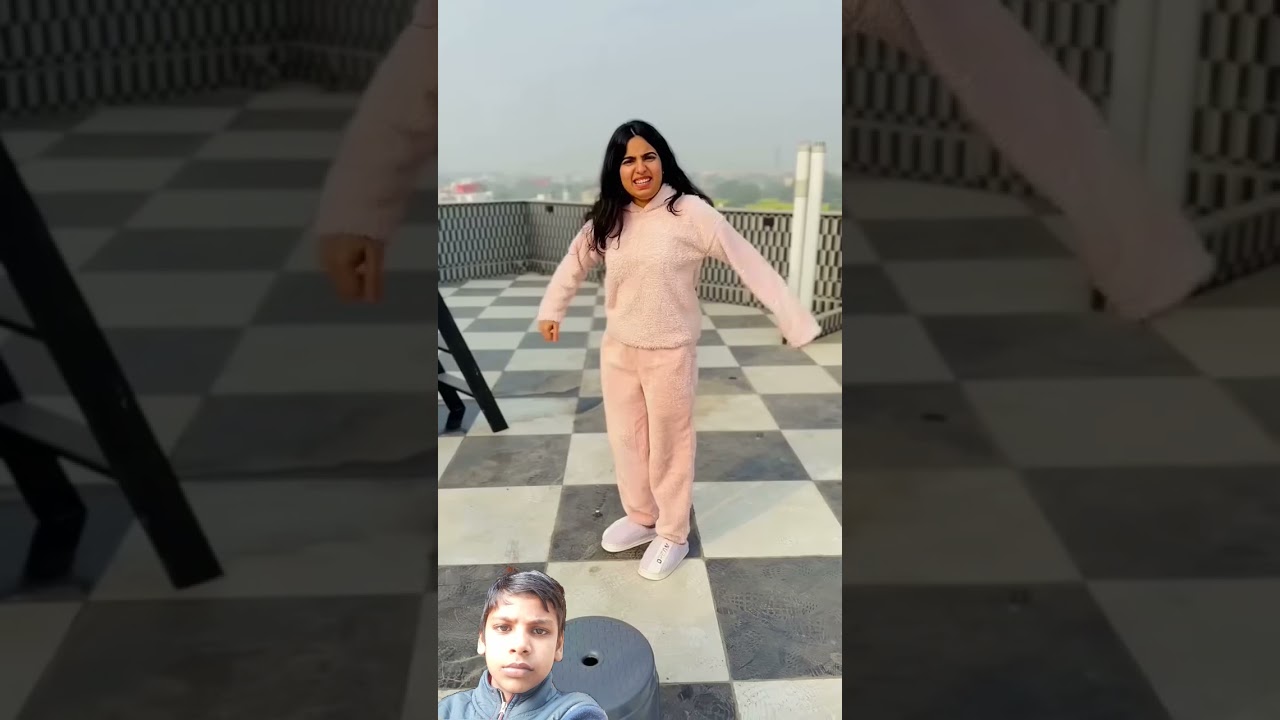 New Hoddie trend completed 🤣 