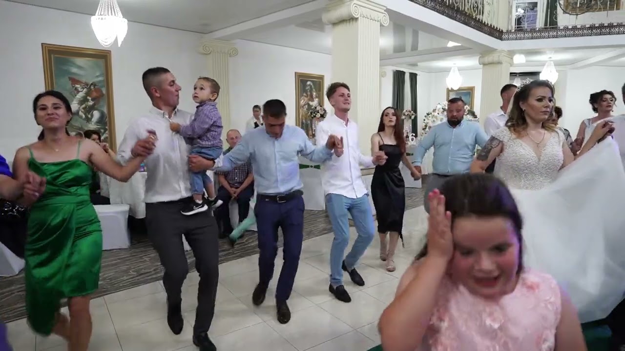 Formația Elegance Botoșani - Instrumental Saxofon&Trompetă “Grand Castell Pașcani” LIVE 2023