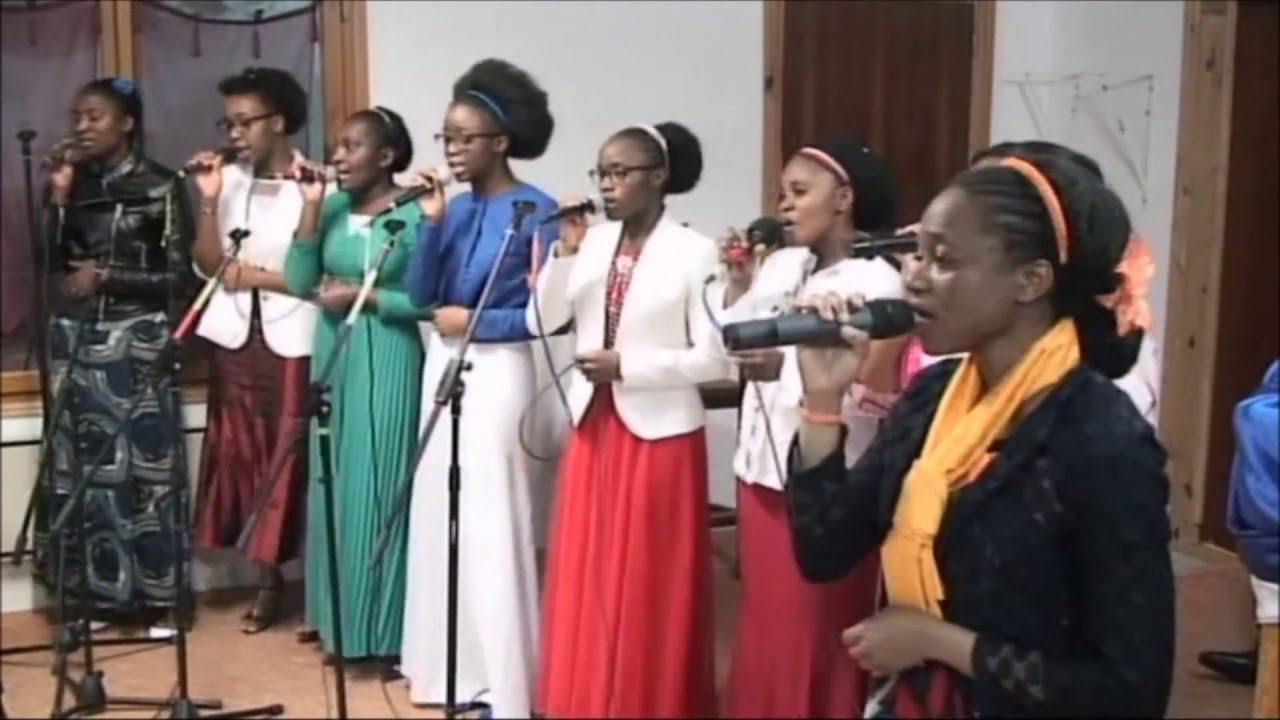 A l'heure la plus sombre