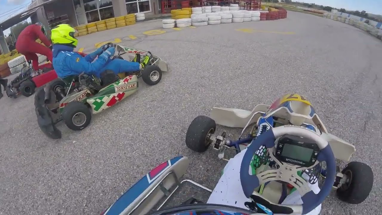 Practise with Kosmic Mercury R DD2 [I hit the tyrewall + engine problem]