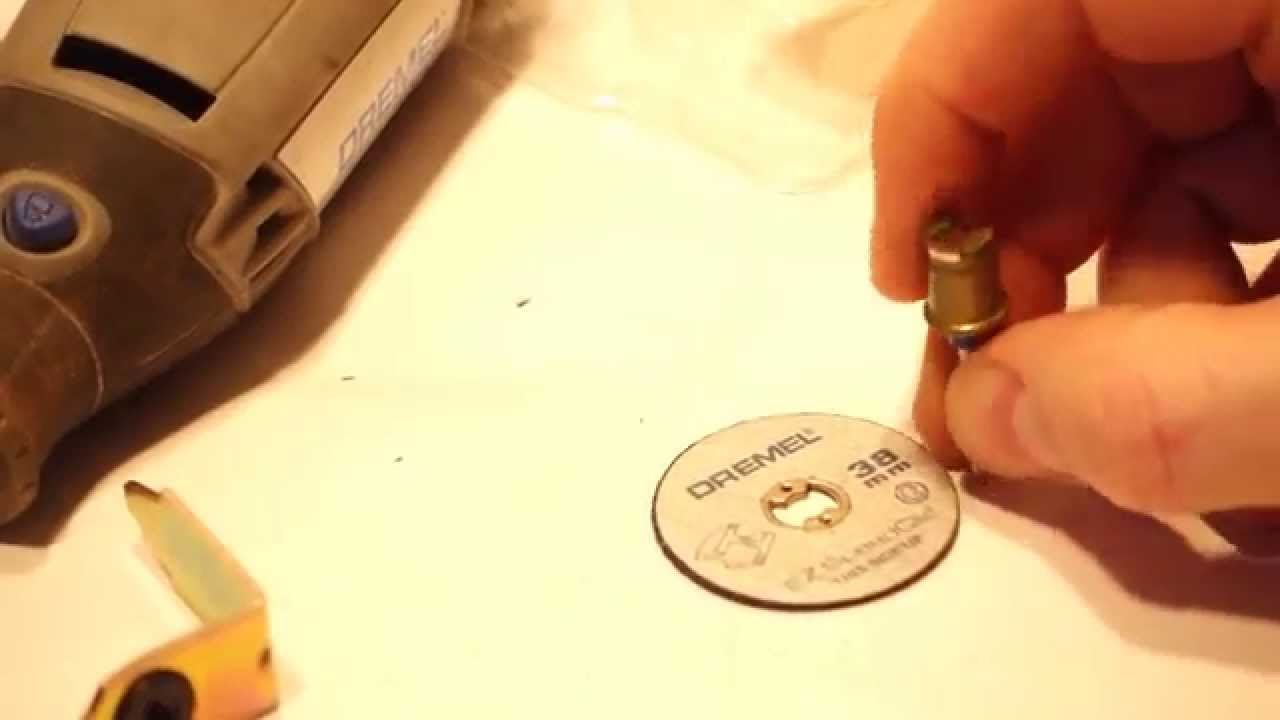 How to use Dremel multitool accessory: 456 Metal cutting wheel with speedclic