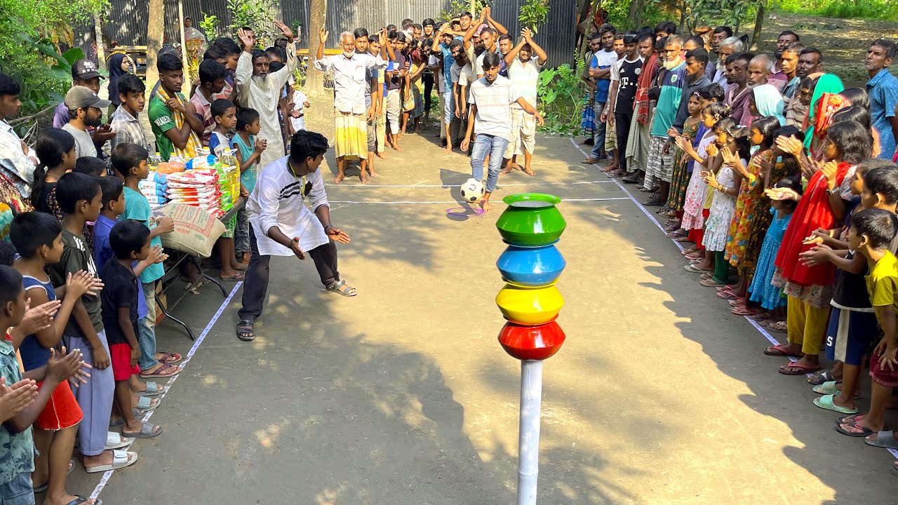 ফুটবল শট দিয়ে পাতিলের টাওয়ার ভাঙার প্রতিযোগিতা-মূলক চ্যালেঞ্জ জিতে কে কি পুরস্কার জিতে নিলো দেখুন !