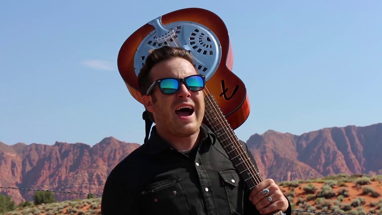 Tom Bennett - Show Me The Exit Sign (Official Video)