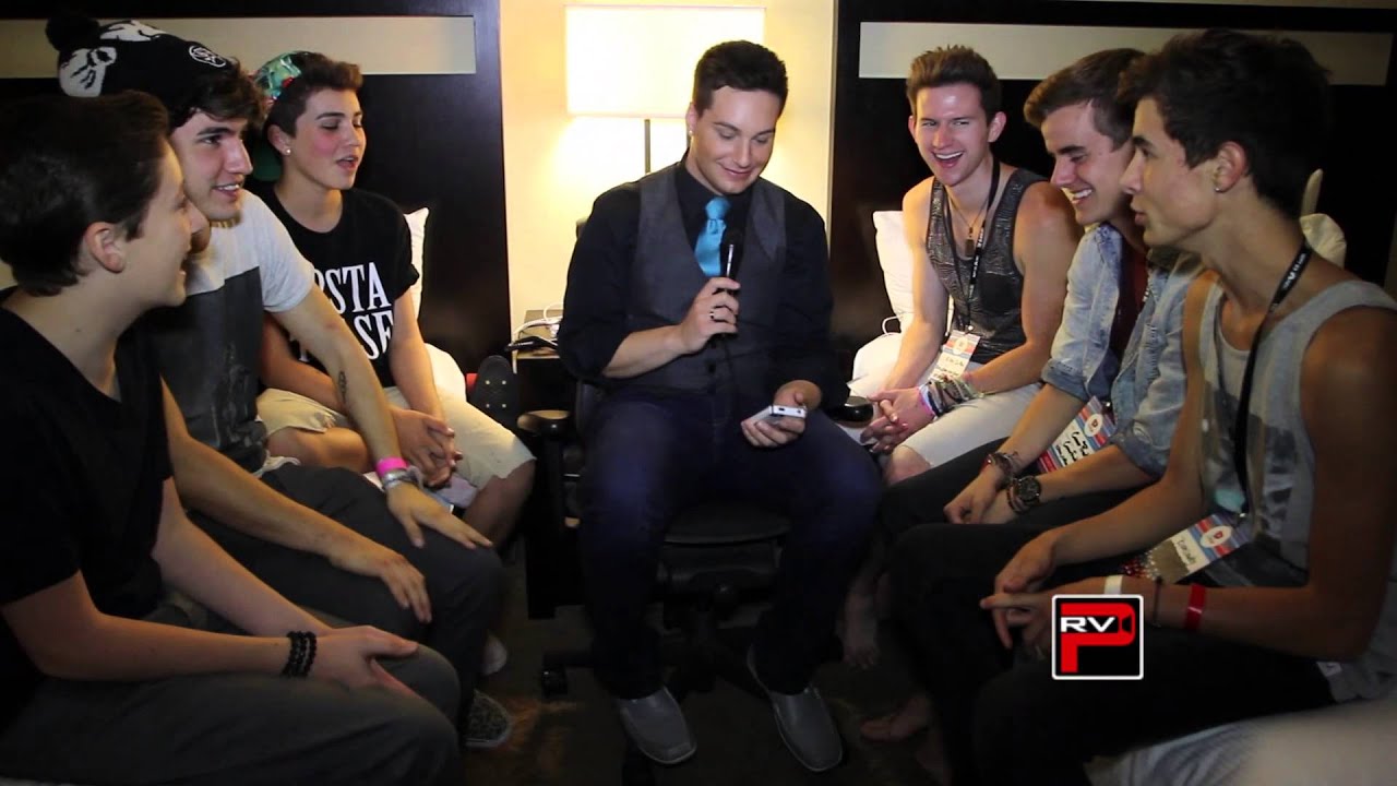 O2L Interview & Fan Questions at VidCon