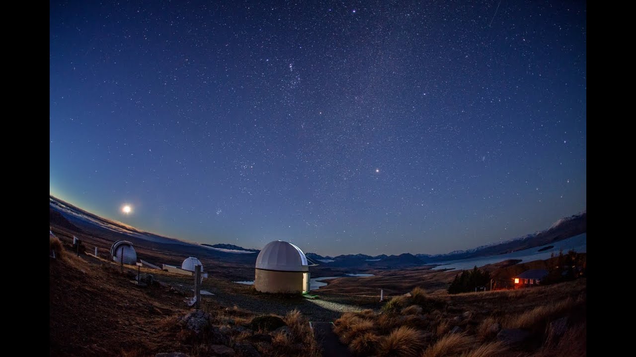 Stargazing at Earth and Sky Ltd, Lake Tekapo, New Zealand