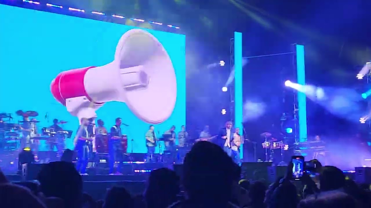 El Costo de la vida - Juan Luis Guerra y 4.40  ❤️  Lima Perú Noviembre 2022