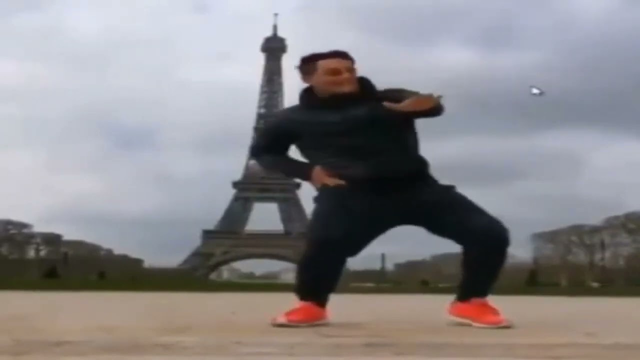 momo bailando aaaa aa aa a a a por 10 horas