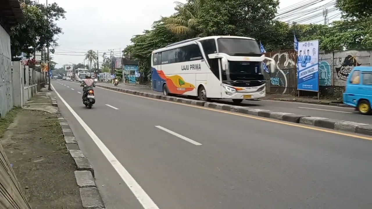 Bus Laju Prima
