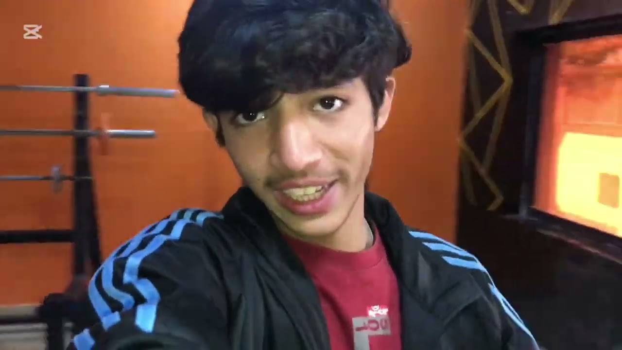 In this vlog we go squash and taking with angraz🤣😘🤪