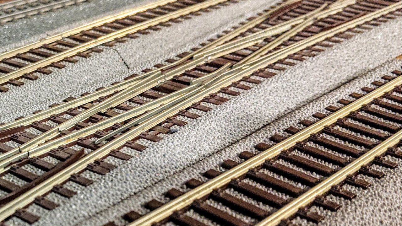 Новости с макета DCCTRAIN Roco Line стрелки работают!