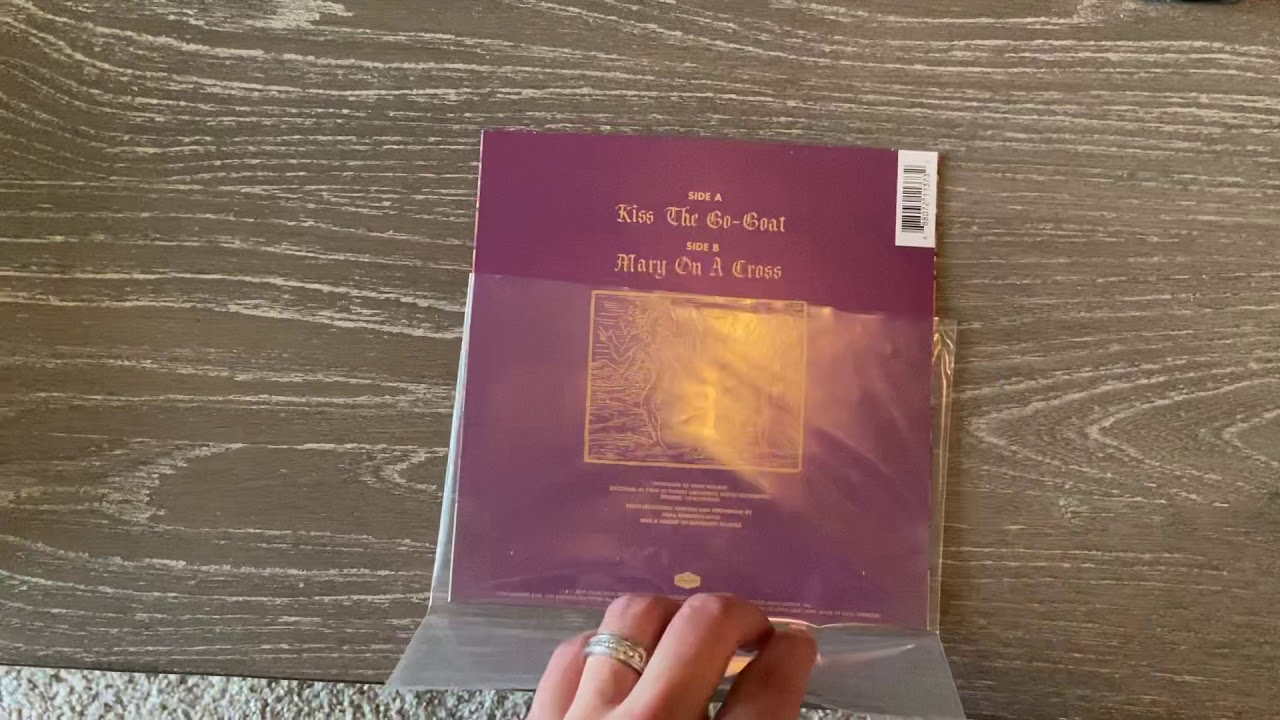 Ghost - 7 inches of satanic panic vinyl unboxing - No commentary