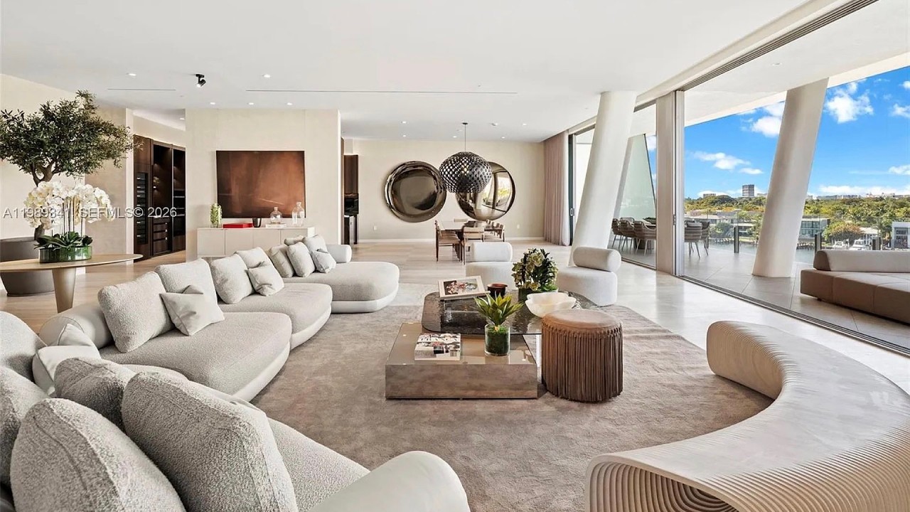 A Stunning Biscayne Bay Apartment at The Vita at Grove Isle in Coconut Grove FL #realestate #miami