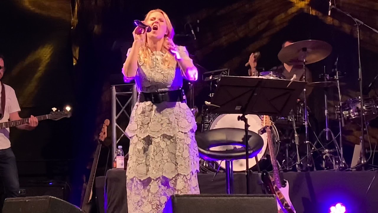 Patricia Kelly - We were young (Adele)