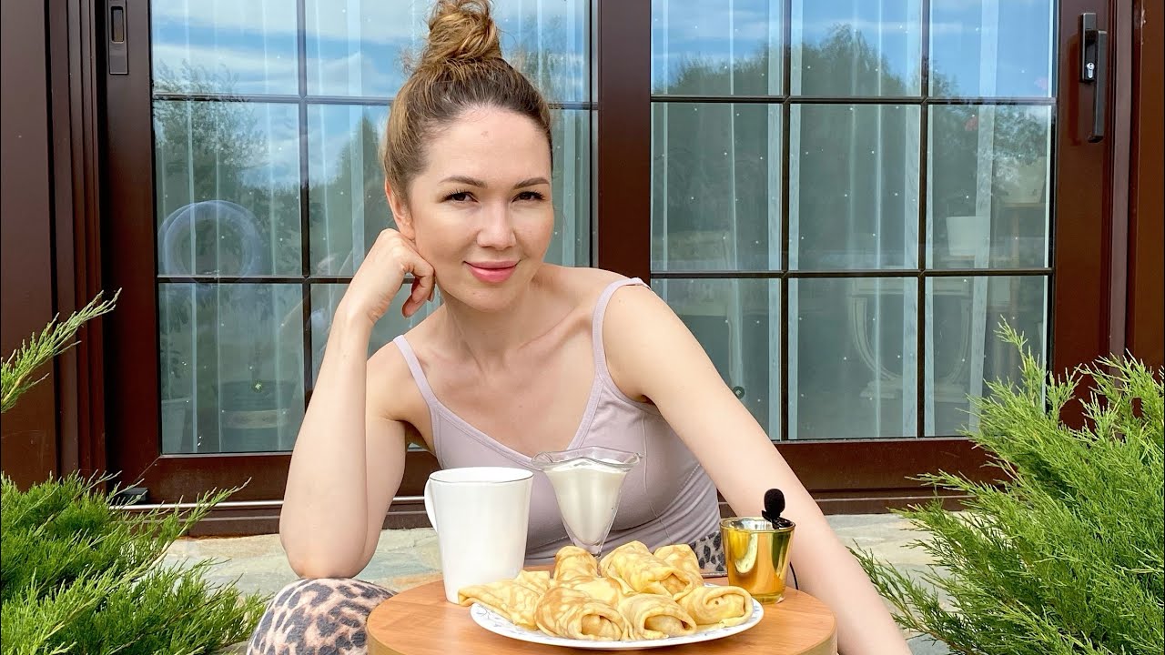 БЛИНЫ от тети😋 | Вышла поздороваться, покушать и позагорать😊 | воскресный день | Мукбанг