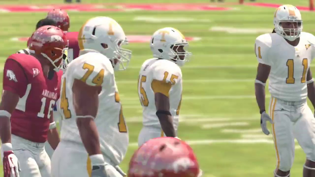 (Tennessee Volunteers vs Arkansas Razorbacks) (NCAA Football 13) PS3
