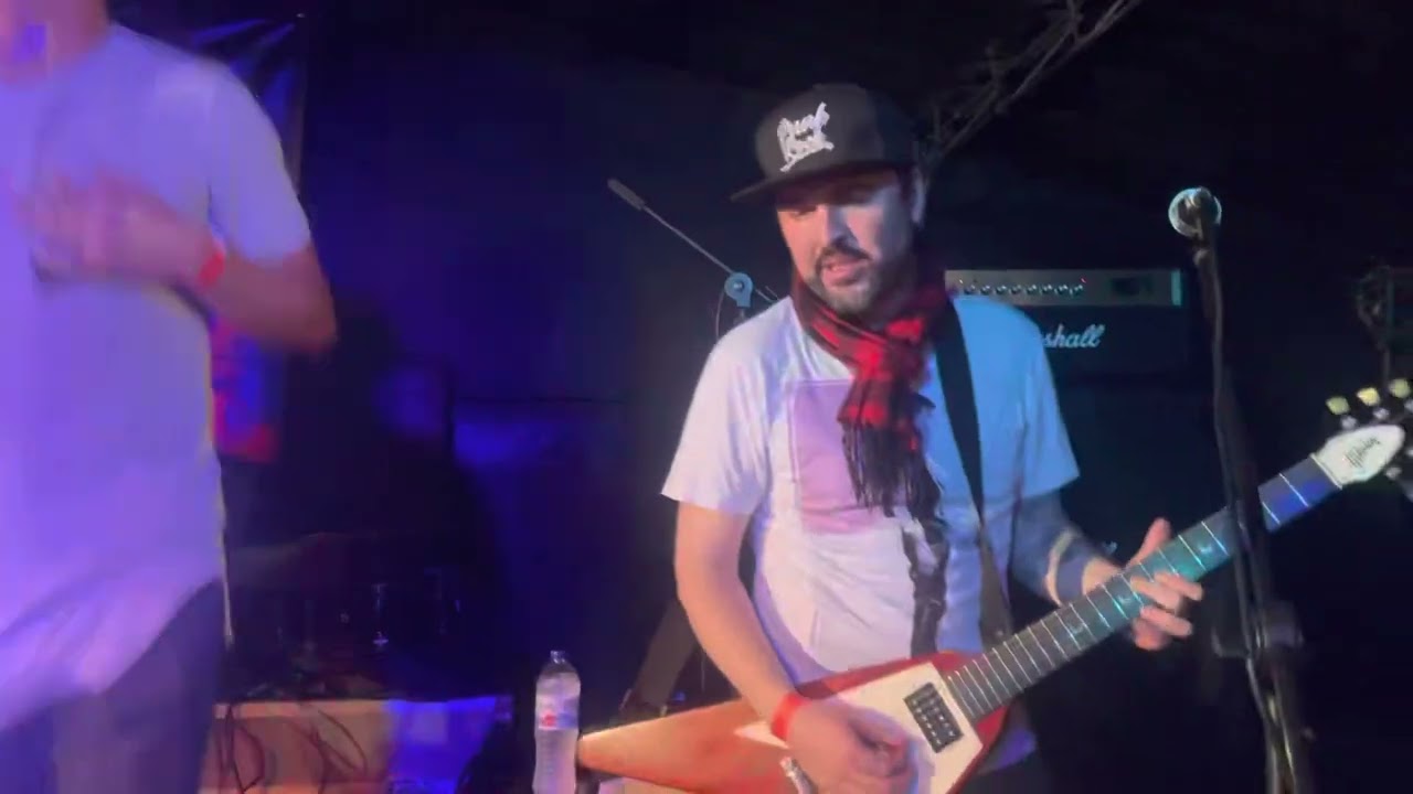 Blast 55  - frente a ti  punk off 2022
