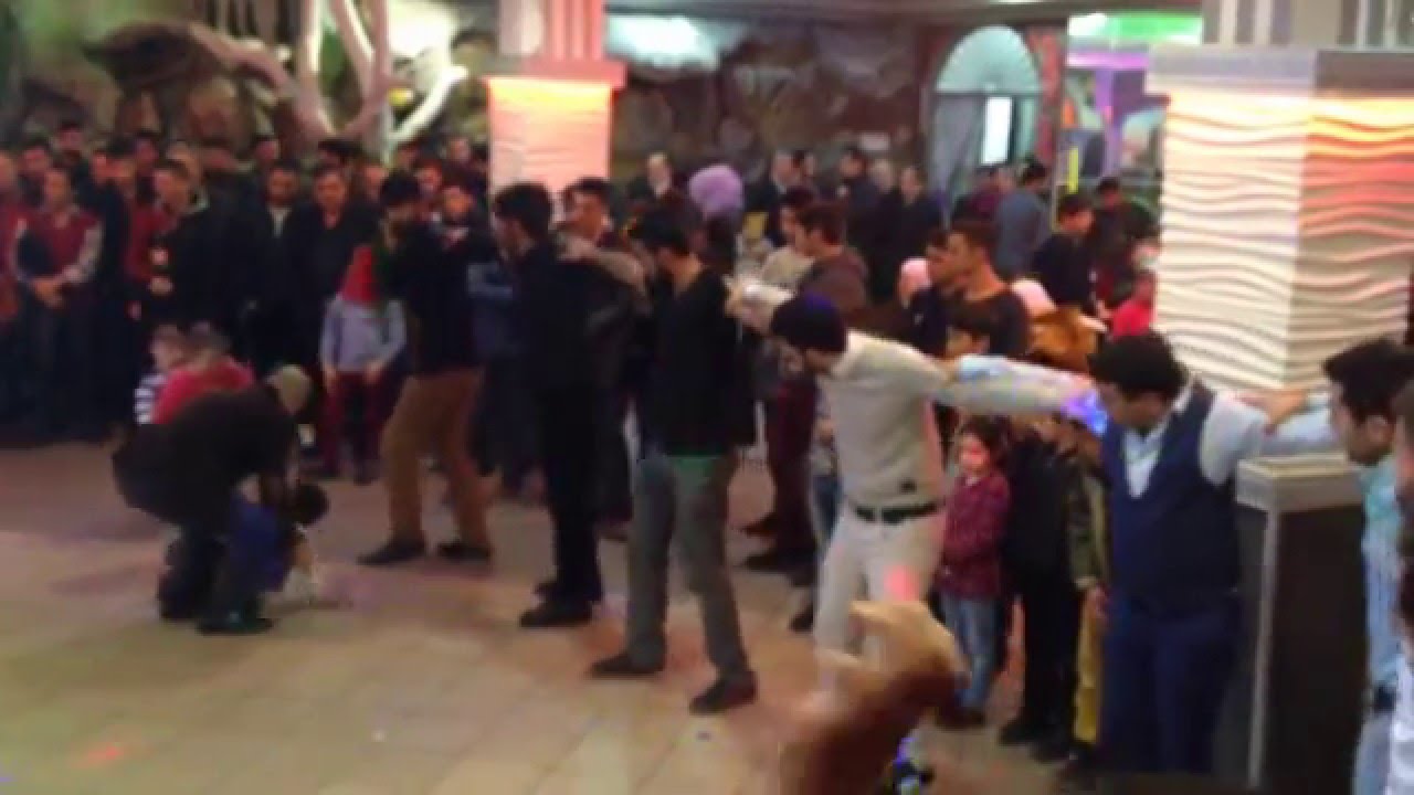 Siirt Yöresinden Harika Halay Zıvzik Gençlik ! ABONE OLMAYI UNUTMAYIN LÜTFEN