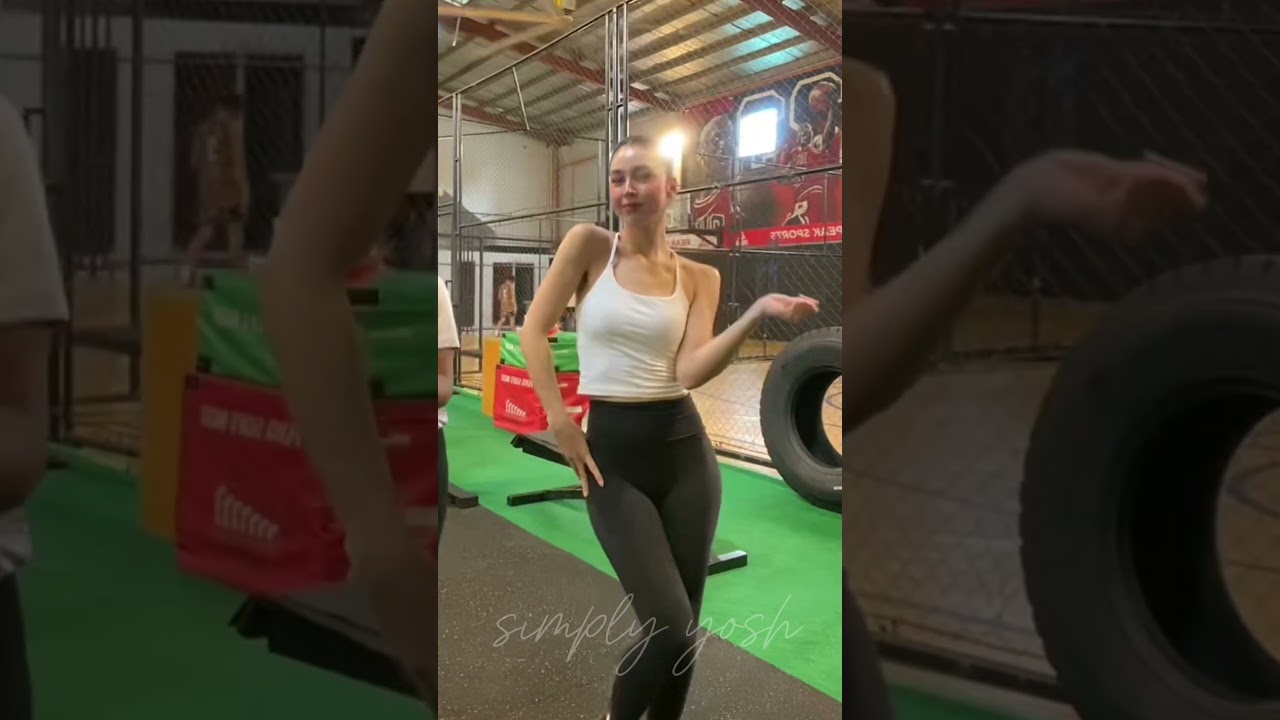 JULIA TIKTOK IN BETWEEN GYM WORKOUT CUTE! #juliabarretto #shortsviral