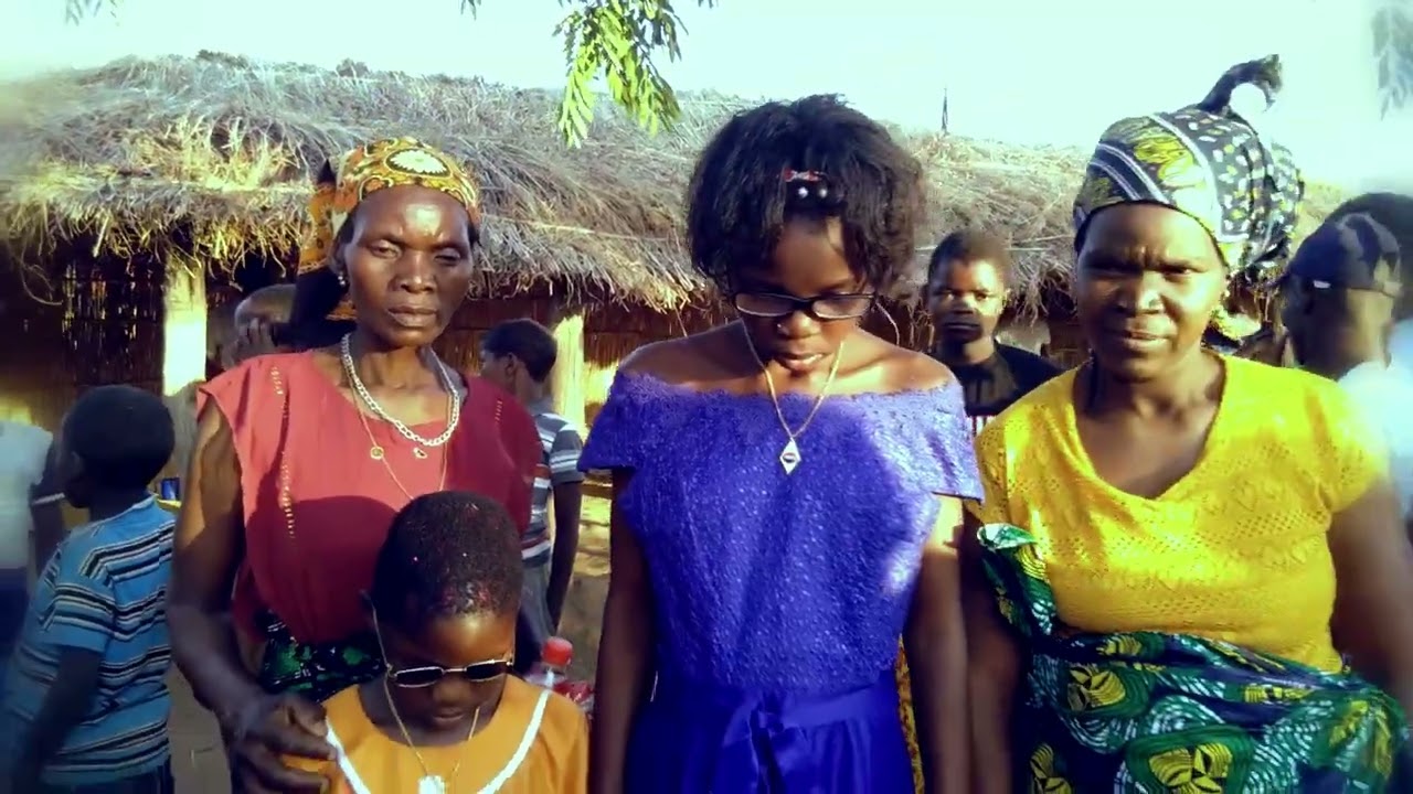 Mr Fazbem Emuali de Machanga Macoropa Kadoda Africa Música Moçambique Niassa Boy Nelio Pro 