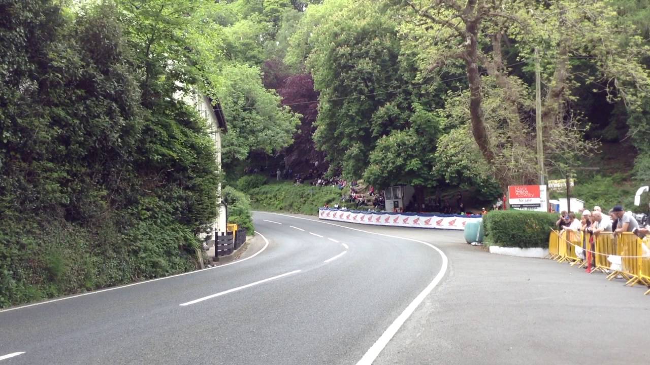 TT 2016 Sidecars at Glen Helen