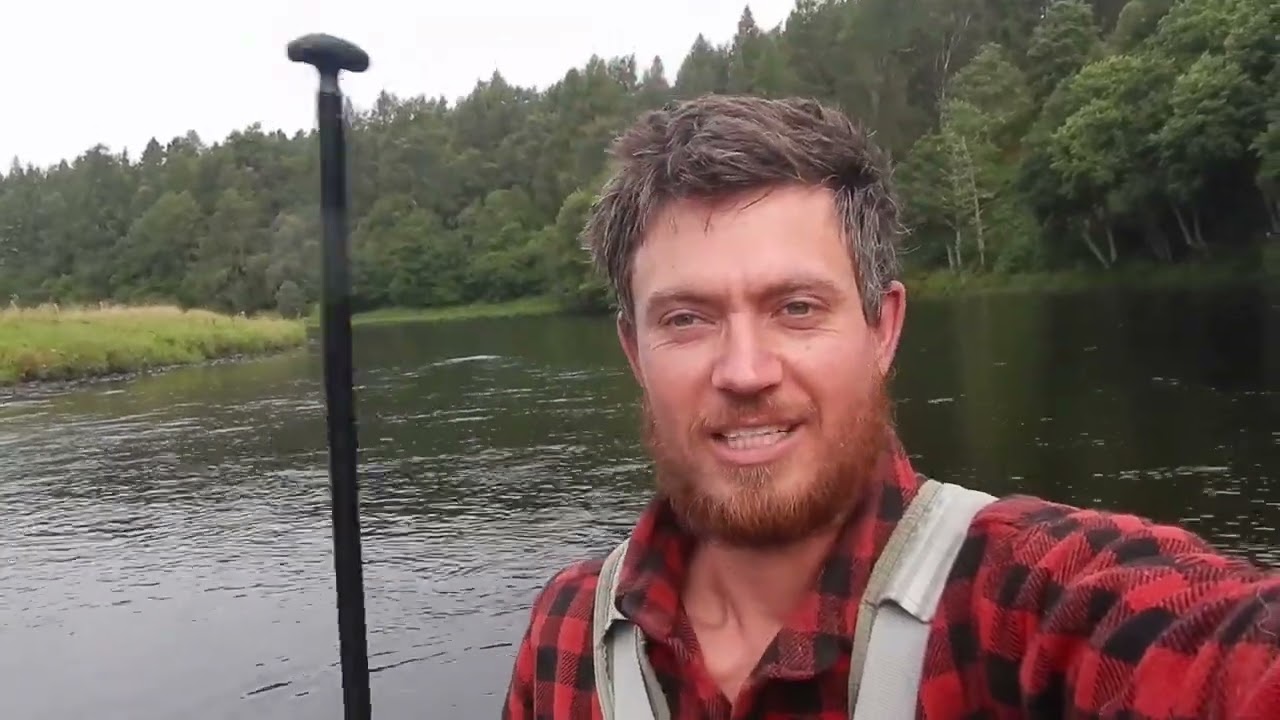 Canoeing, wild camping and swimming the River Spey
