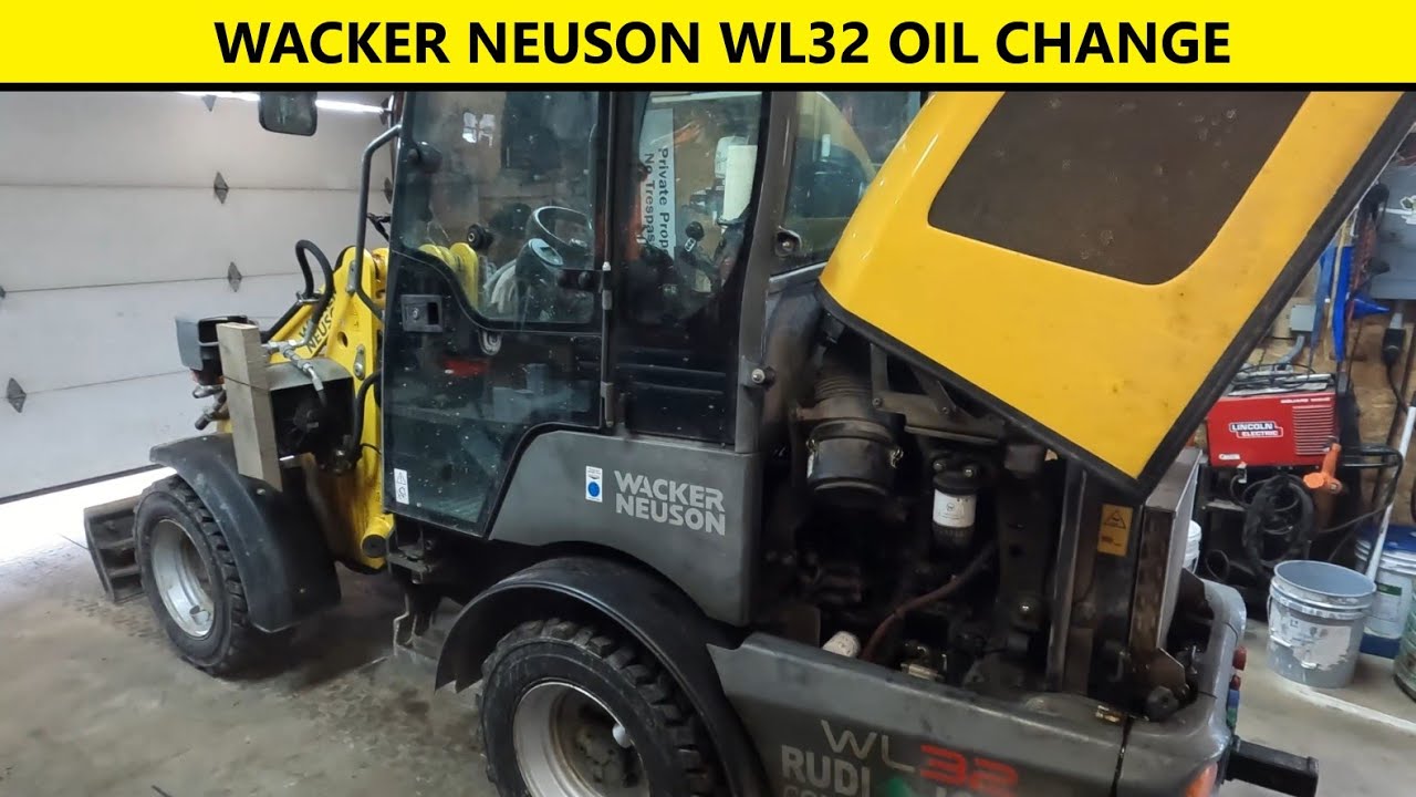 Wacker Neuson WL32 - Oil and Filter Change
