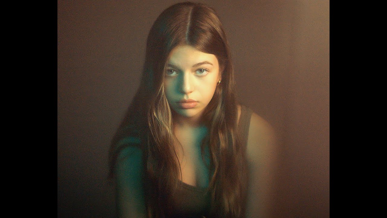 DON'T LEAVE by Clara Lars (Official Music Video)