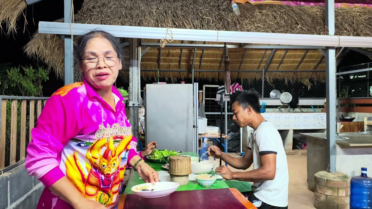 สว.กินข้าวเกิดอะไรขึ้นบ่าวชมืดพูดแบบนี้