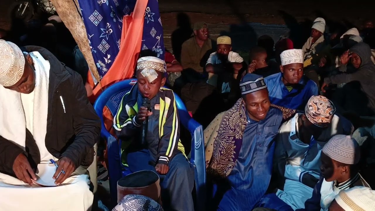 Kijana mdogo Muhammadi kutoka mrijo akisoma quraan kwa ufundi Mauldi ya Riadhwa Swalihin Magasa 2025
