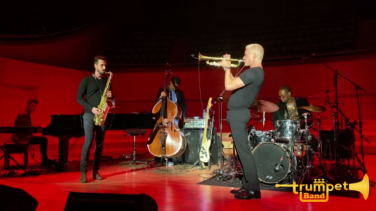 Chris Botti in Turkey Concert featuring Veronica Swift & Sy Smith