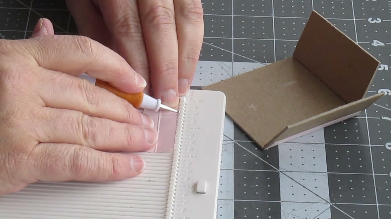 Tuto Express | Comment bien Couvrir les Coins d'une Boite en Cartonnette | Scrapbooking & cartonnage
