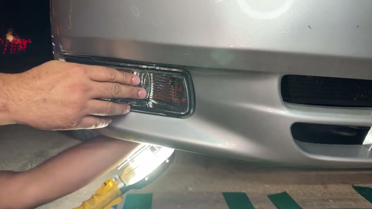 Como ańadir faros de neblina  Toyota corola 2003